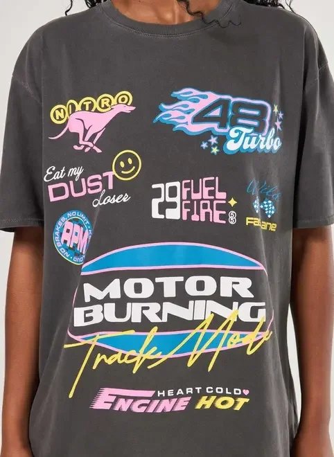 camiseta oversized preta estonada racer camiseta oversized preta estonada racer