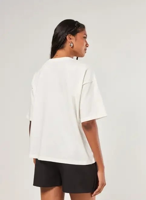 camiseta box off-white hello kitty camiseta box off-white hello kitty