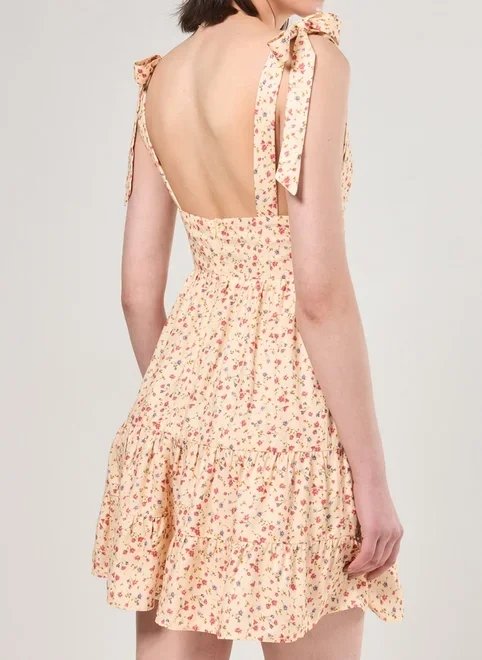 vestido laços amarelo manteiga florzinhas vestido laços amarelo manteiga florzinhas