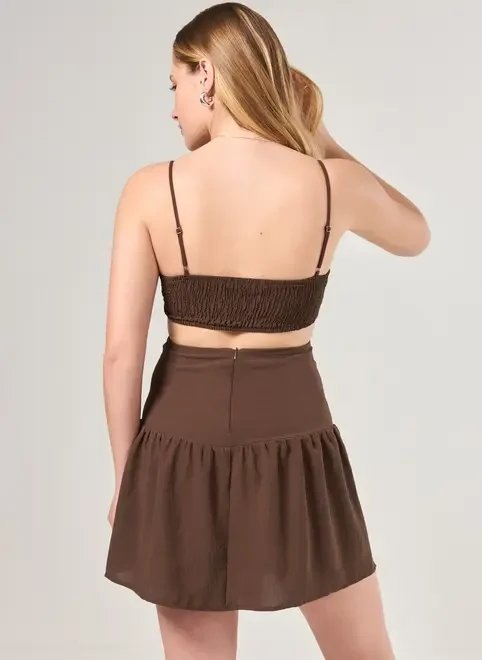 vestido curto recortes marrom vestido curto recortes marrom