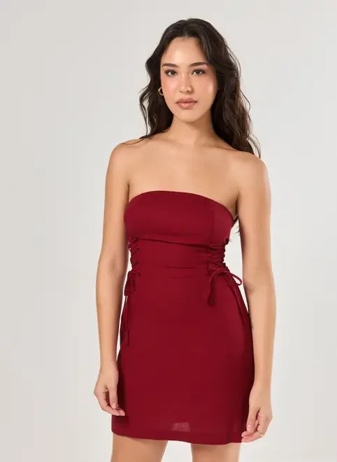 vestido curto linho amarrações laterais vestido curto linho amarrações laterais