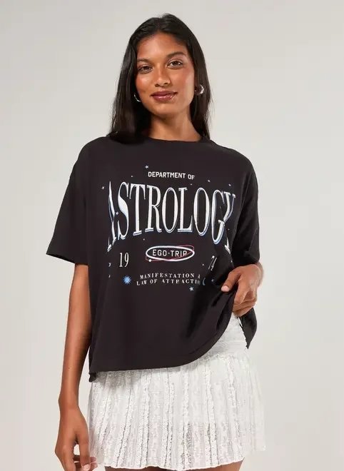 camiseta box preta astrology camiseta box preta astrology