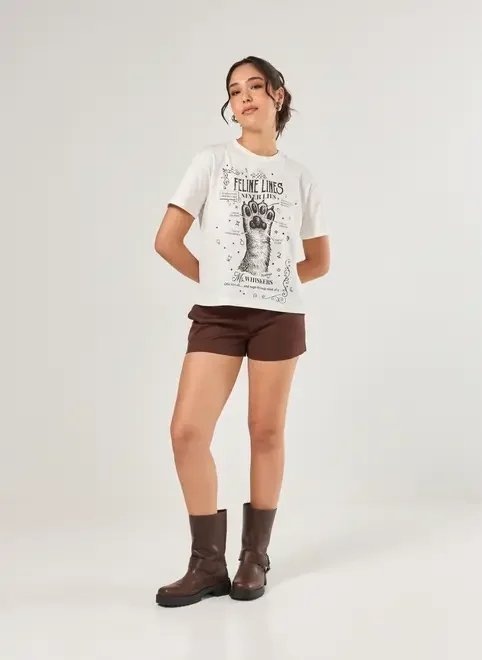 camiseta mística pata de gato camiseta mística pata de gato