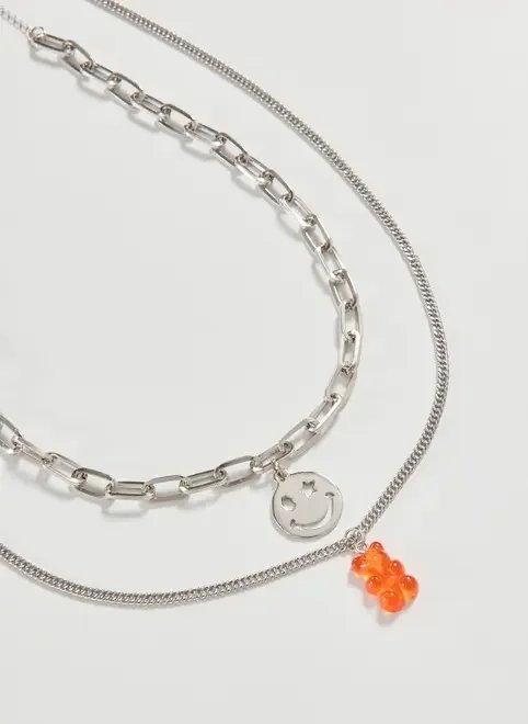 conjunto 2 colares prateados smile e gummy conjunto 2 colares prateados smile e gummy