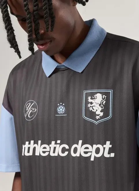 camiseta oversized polo esportiva cinza e azul camiseta oversized polo esportiva cinza e azul