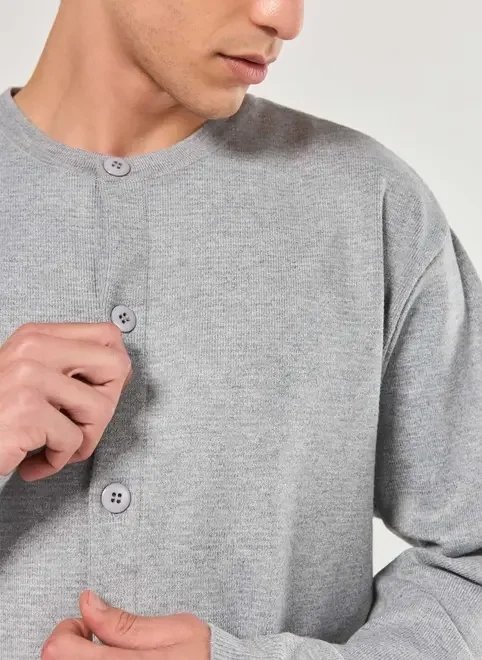 cardigan em tricô cinza cardigan em tricô cinza