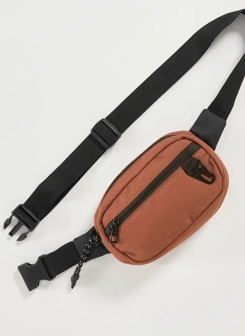 pochete marrom pochete marrom