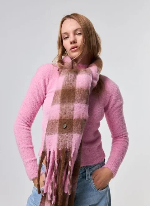 cachecol rosa quadriculado cachecol rosa quadriculado