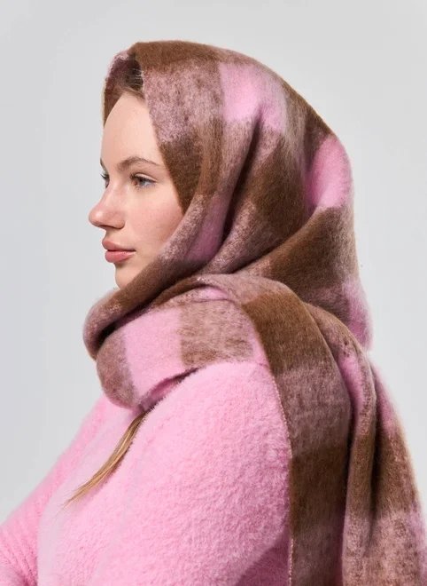 cachecol rosa quadriculado cachecol rosa quadriculado