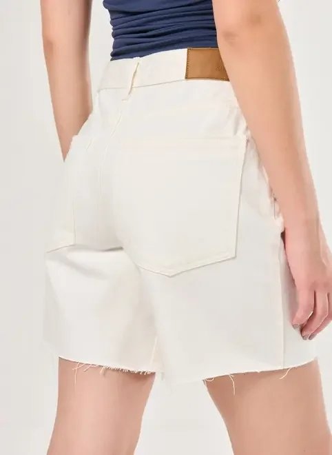 bermuda sarja off-white bermuda sarja off-white