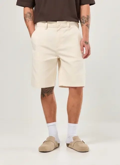 bermuda sarja detalhe bolso bermuda sarja detalhe bolso