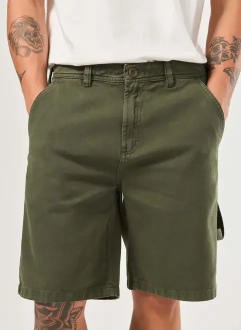 bermuda sarja detalhe bolso bermuda sarja detalhe bolso