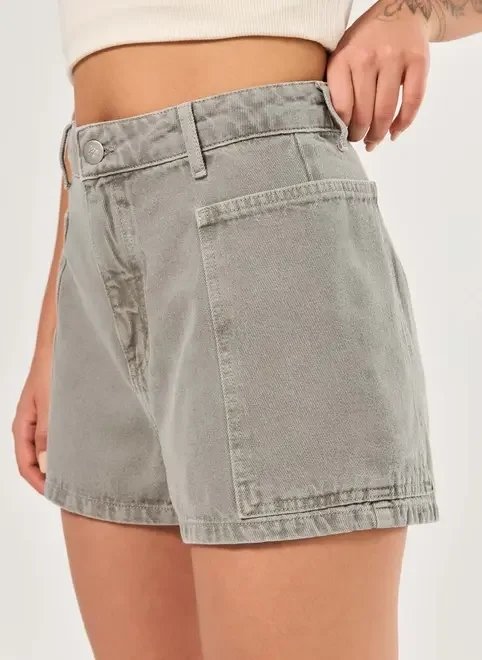 short sarja mom bolsos alongados short sarja mom bolsos alongados