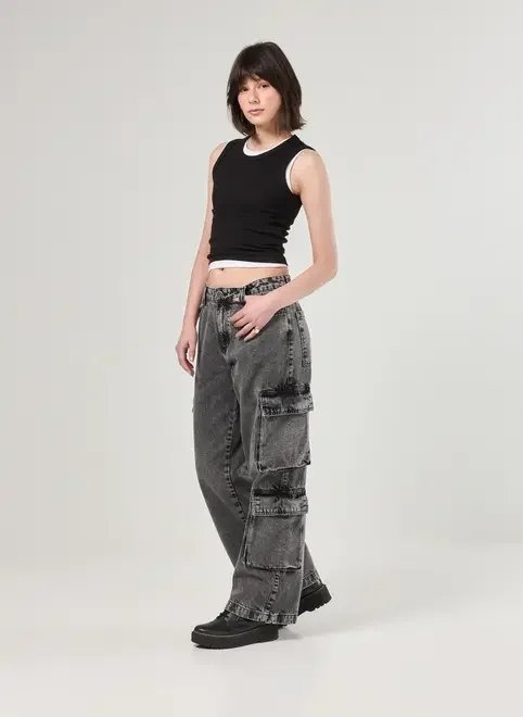 calça jeans wide leg bolsos cargo calça jeans wide leg bolsos cargo