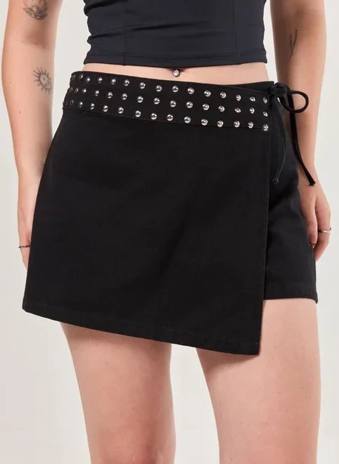 short saia sarja transpassado tachinhas short saia sarja transpassado tachinhas