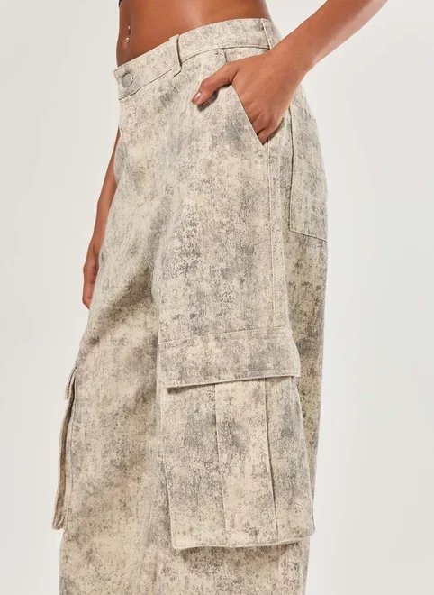 calça super wide leg cargo sarja estampada calça super wide leg cargo sarja estampada