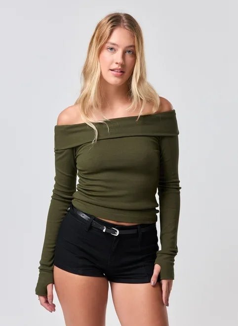 blusa ombro a ombro manga longa pala virada blusa ombro a ombro manga longa pala virada