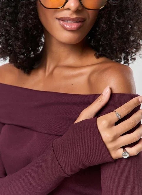 blusa ombro a ombro manga longa pala virada blusa ombro a ombro manga longa pala virada