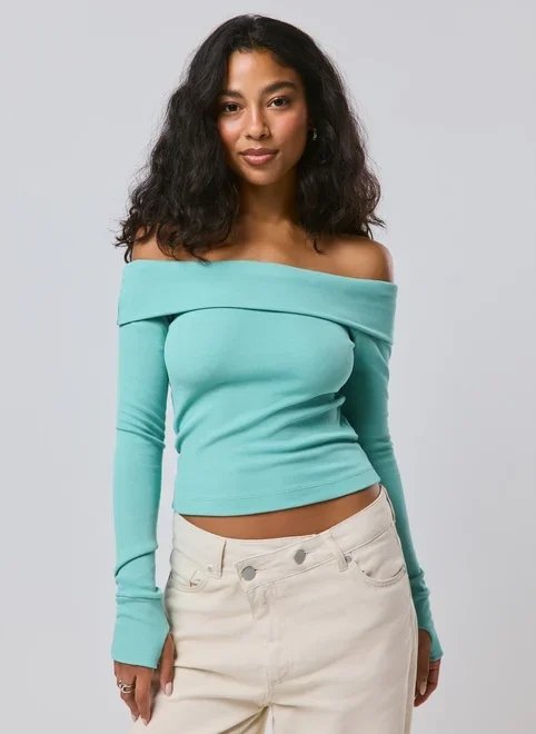 blusa ombro a ombro manga longa pala virada blusa ombro a ombro manga longa pala virada