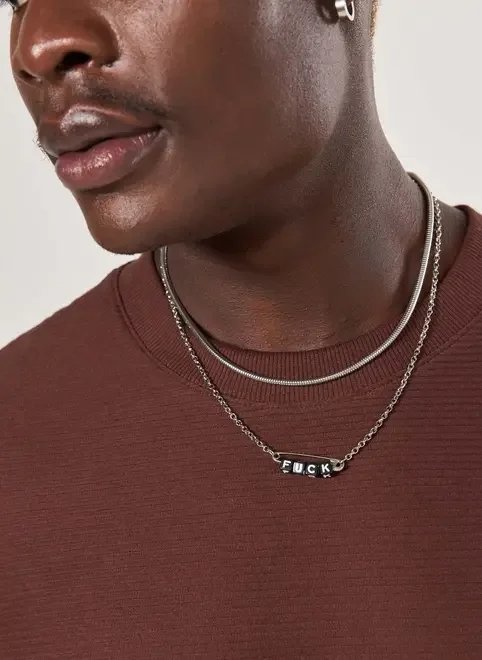 conjunto 2 correntes prateadas alfinete conjunto 2 correntes prateadas alfinete