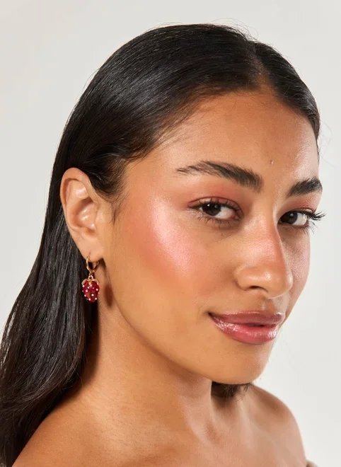 conjunto 9 brincos dourados morango conjunto 9 brincos dourados morango