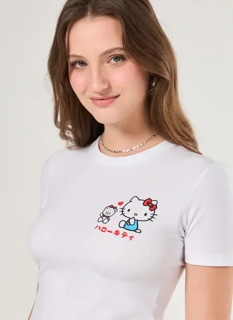 blusa off-white hello kitty blusa off-white hello kitty