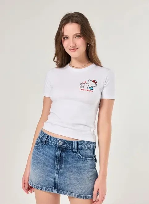 blusa off-white hello kitty blusa off-white hello kitty