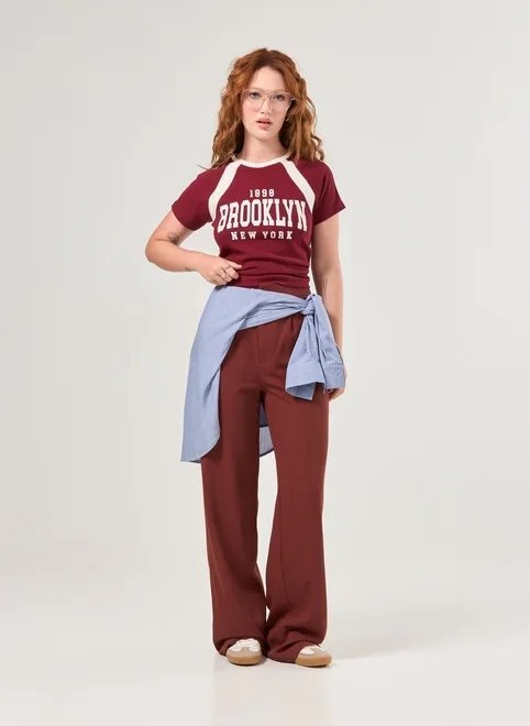 blusa bordô college brooklyn blusa bordô college brooklyn