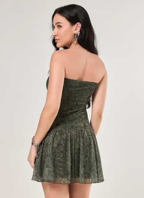 vestido curto sem alças tule camuflado vestido curto sem alças tule camuflado
