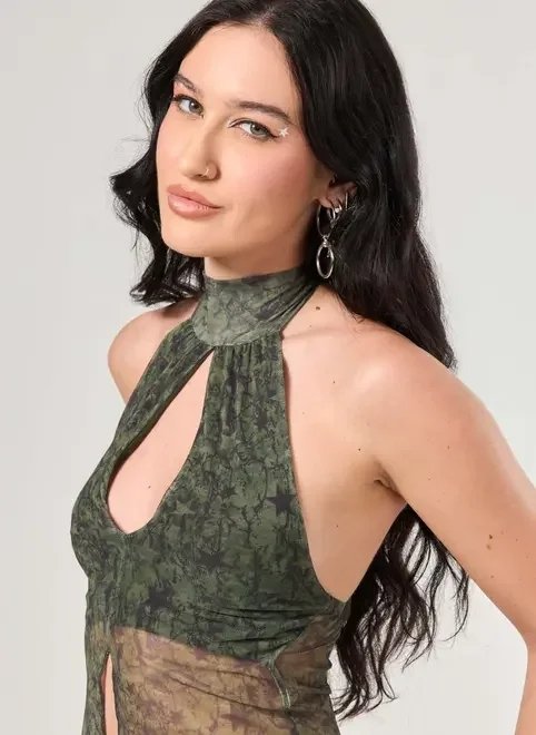 blusa frente única recortes tule camuflado blusa frente única recortes tule camuflado