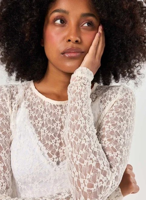 blusa manga longa rendada blusa manga longa rendada