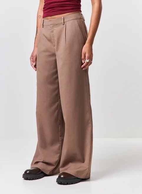 calça alfaiataria cintura média com pregas calça alfaiataria cintura média com pregas