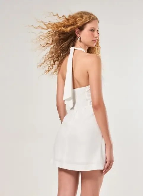 vestido curto linho off-white aviamento vestido curto linho off-white aviamento