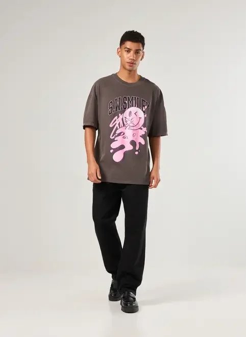 camiseta oversized malhão estonada smile camiseta oversized malhão estonada smile