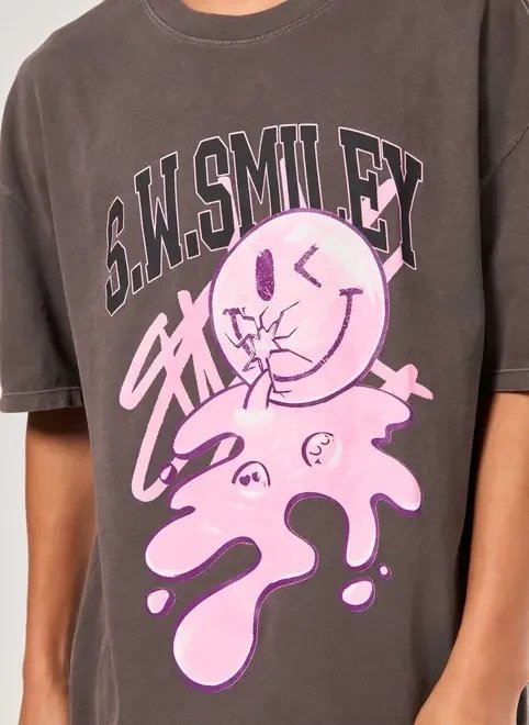 camiseta oversized malhão estonada smile camiseta oversized malhão estonada smile