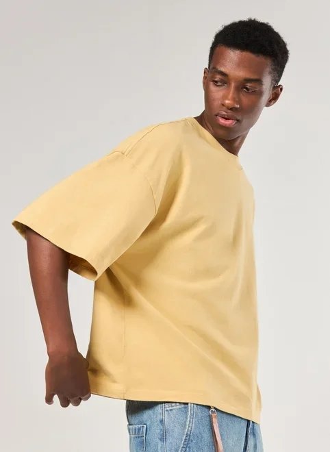 camiseta oversized cropped amarela camiseta oversized cropped amarela