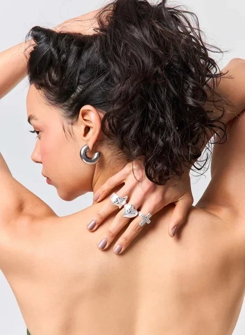 conjunto 3 anéis prateados coração cruz conjunto 3 anéis prateados coração cruz