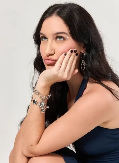 conjunto 2 pulseiras estrelas prateadas conjunto 2 pulseiras estrelas prateadas