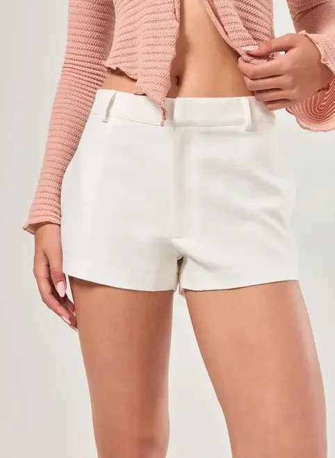 micro short alfaiataria off-white micro short alfaiataria off-white