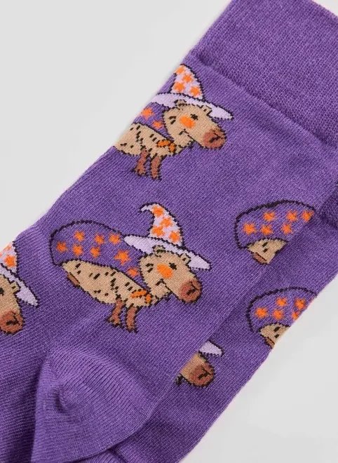 meia roxa capivara fantasiada meia roxa capivara fantasiada