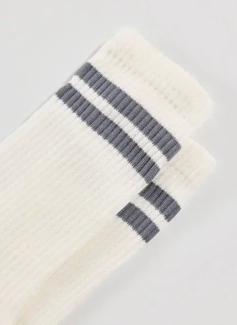 meia off-white com listras cinzas meia off-white com listras cinzas