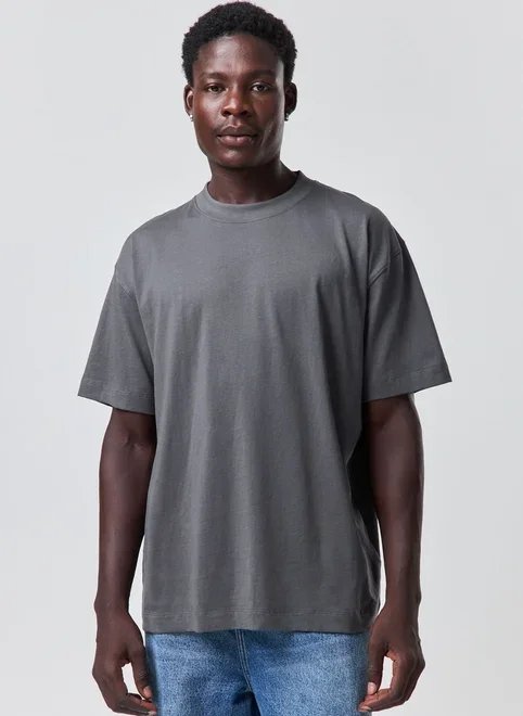 camiseta oversized básica camiseta oversized básica