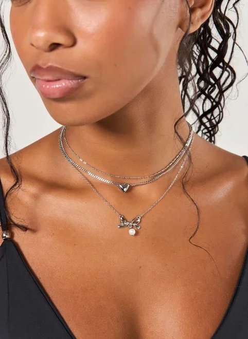 conjunto 3 colares prateados laço pérola conjunto 3 colares prateados laço pérola