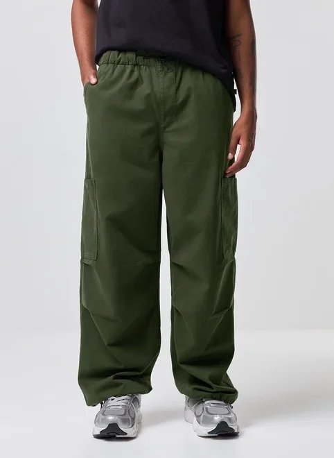 calça sarja parachute cargo calça sarja parachute cargo