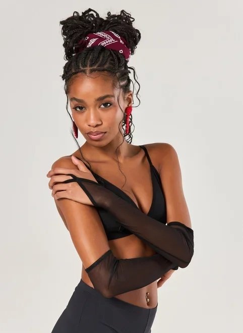 top poliamida preto com mangas de tule top poliamida preto com mangas de tule