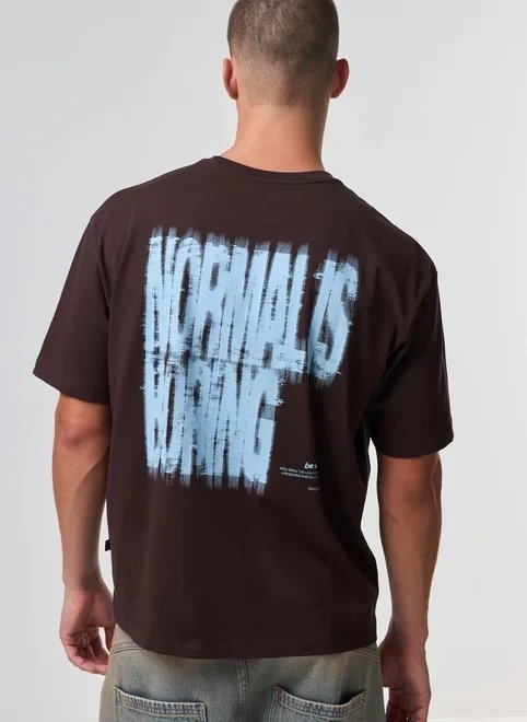 camiseta box marrom boring camiseta box marrom boring