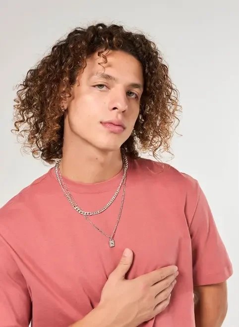 conjunto 2 colares prateados corrente e cruz conjunto 2 colares prateados corrente e cruz