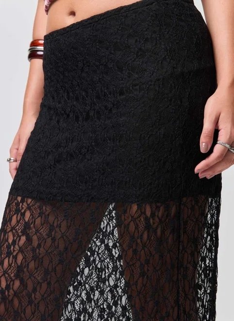 saia midi alongada renda preta saia midi alongada renda preta