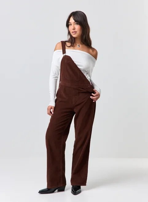 macacão jardineira em cotelê macacão jardineira em cotelê