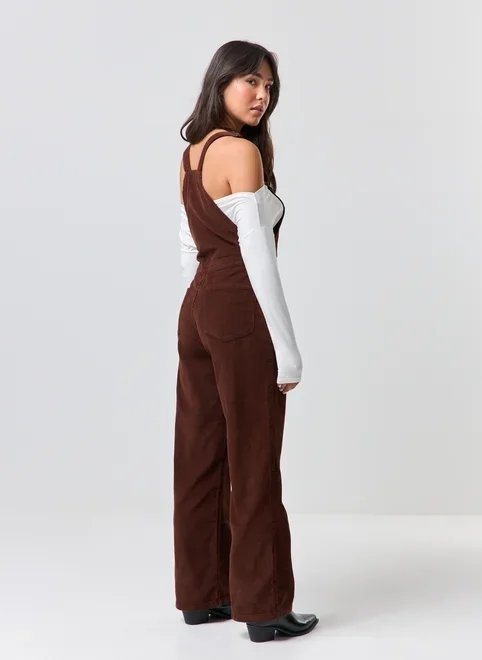 macacão jardineira em cotelê macacão jardineira em cotelê